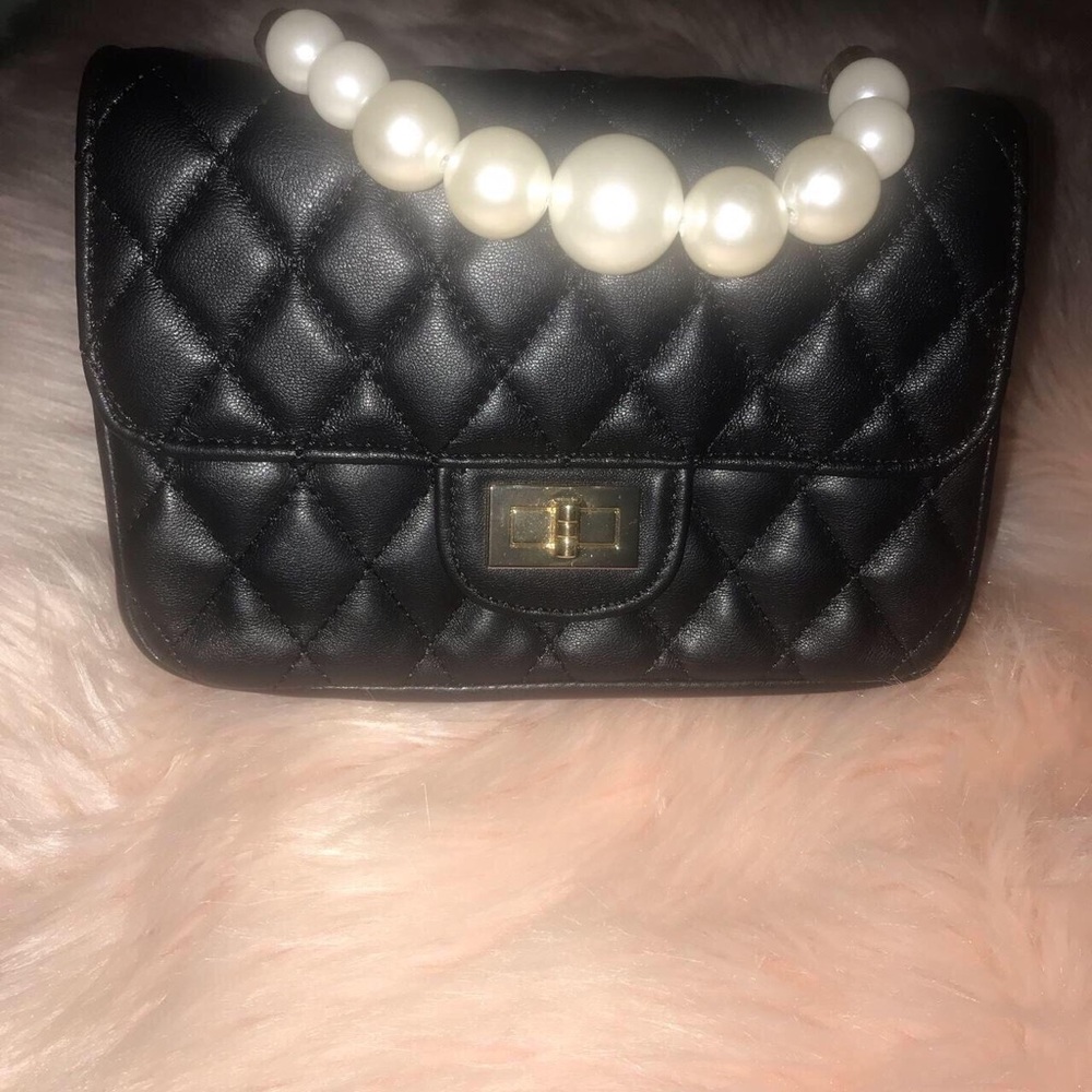 Forever 21 Small Quilted Crossbody Purse